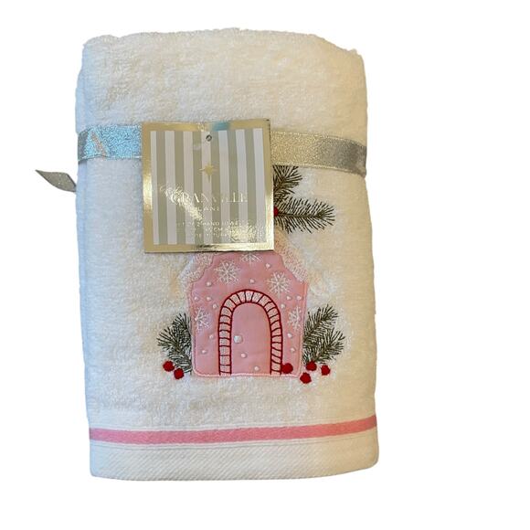 Christmas Hand Towels Pink Embroidered Gingerbread House 18x28 100% Cotton NEW - Picture 2 of 6